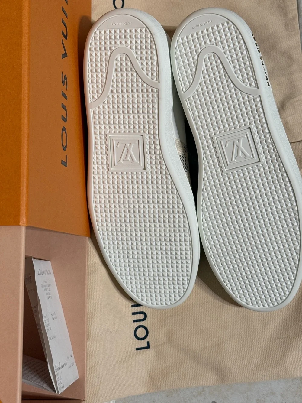 Louis Vuitton White & Beige Damier Azur *NEW* unused w/ box, EU 40.5 / 40 1/2 🔥